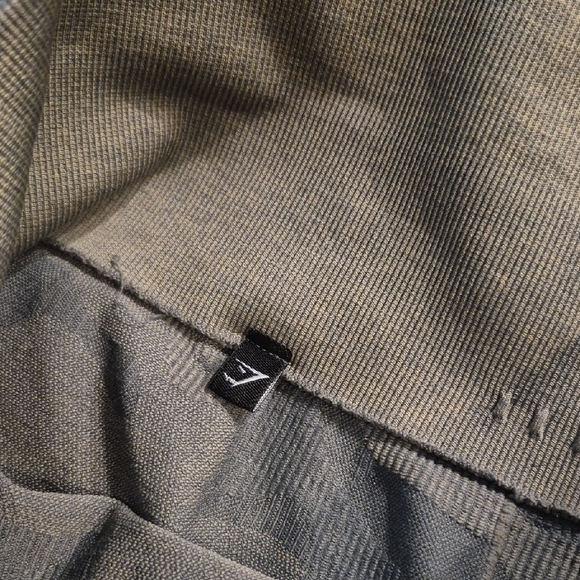 Gymshark Camo Leggings - Picture 3 of 5